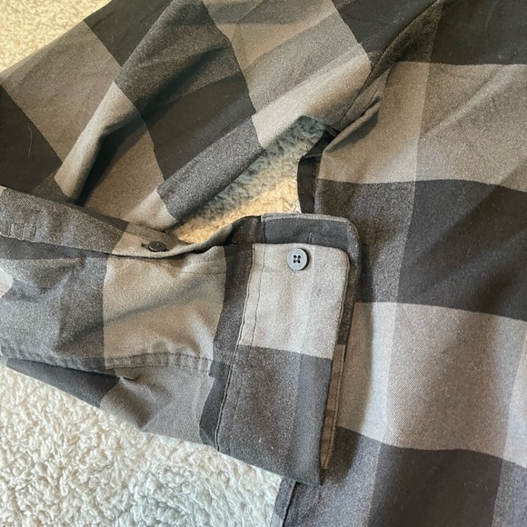 Lululemon Masons Peak Flannel Size M Color black & Gray - Picture 5 of 9